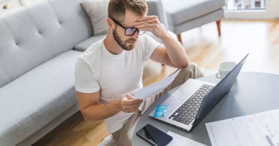 0_man-working-from-home-during-the-coronavirus-pandemic-2