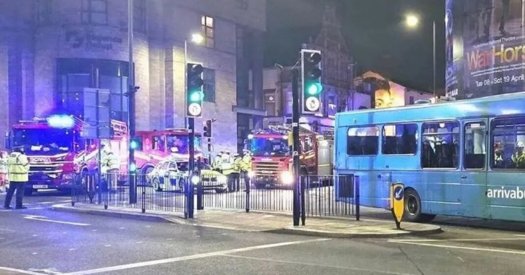 3_liverpool-bus-incident